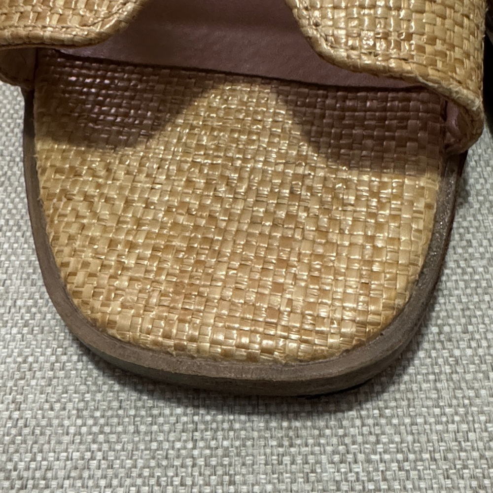 EUC a new day brand Sandals-Sz 9-Woven Textured Uppers-Natural Color/Tan-Slip On - Picture 3 of 13